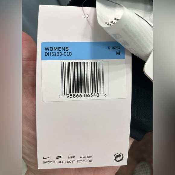 NEW Nike Running DRI-FIT ELEMENT PANT Size Medium Womens Black Zip Leg Jogger 16 - Picture 2 of 8